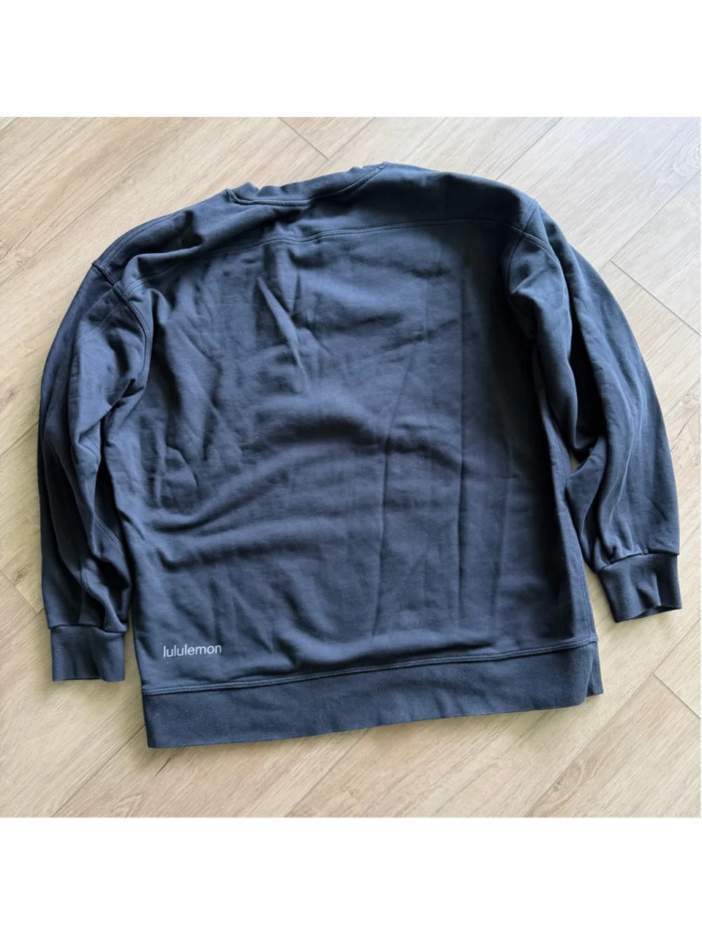 Lululemon Perfectly Oversized Crew Black sz 4